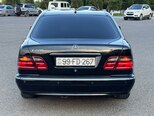 Mercedes E 220-5