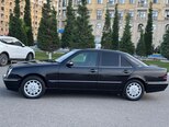 Mercedes E 220-8