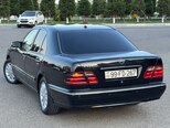 Mercedes E 220-6