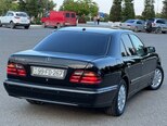 Mercedes E 220-7