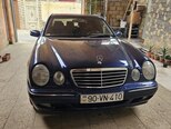 Mercedes E 240-1