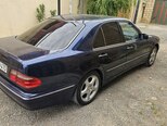 Mercedes E 240-3