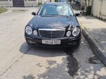 Mercedes E 220-1