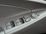 Hyundai Sonata-15