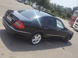 Mercedes E 220-10