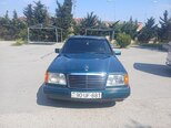 Mercedes 220 E-1