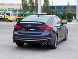 Hyundai Elantra-4