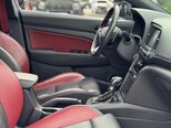 Hyundai Elantra-21