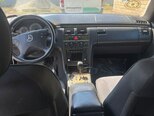 Mercedes E 240-9