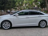 Hyundai Sonata-4