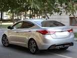 Hyundai Elantra-4