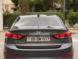 Hyundai Elantra-7