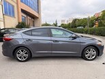 Hyundai Elantra-4