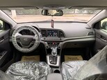 Hyundai Elantra-14