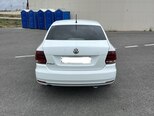 Volkswagen Polo-5