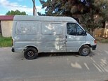 Ford Transit-6