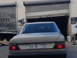 Mercedes 250 D-2