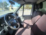 Ford Transit-13