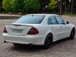 Mercedes E 300-8