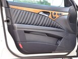 Mercedes E 300-16