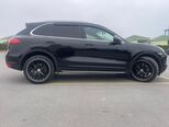 Porsche Cayenne-2