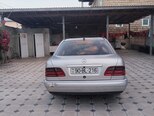 Mercedes E 200-2