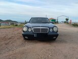 Mercedes E 240-1