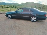 Mercedes E 240-5