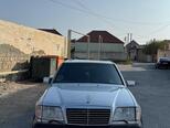 Mercedes 220 E-1