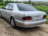 Mercedes E 220-5