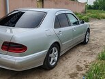Mercedes E 220-4