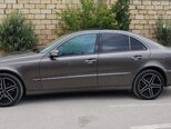 Mercedes E 220-17