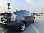 Toyota Prius-2