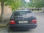 Mercedes E 240-3