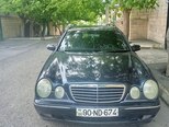 Mercedes E 240-1