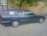 Mercedes E 240-4