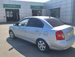 Hyundai Accent-7