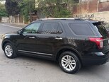 Ford Explorer-17