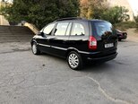 Opel Zafira-18