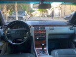 Mercedes E 240-12
