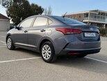 Hyundai Accent-17