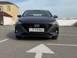 Hyundai Accent-12
