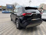 Toyota RAV4-8