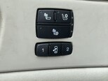 Cadillac DTS-8