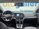 Hyundai Avante-5