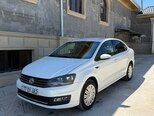 Volkswagen Polo-2