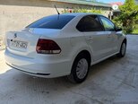 Volkswagen Polo-6