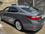 Lexus ES 300h-7
