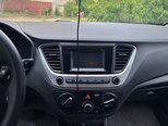 Hyundai Accent-4