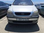 Opel Zafira-1